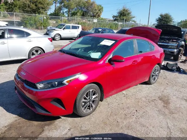 3KPF24AD4NE476764 2022 KIA FORTE - Image 2