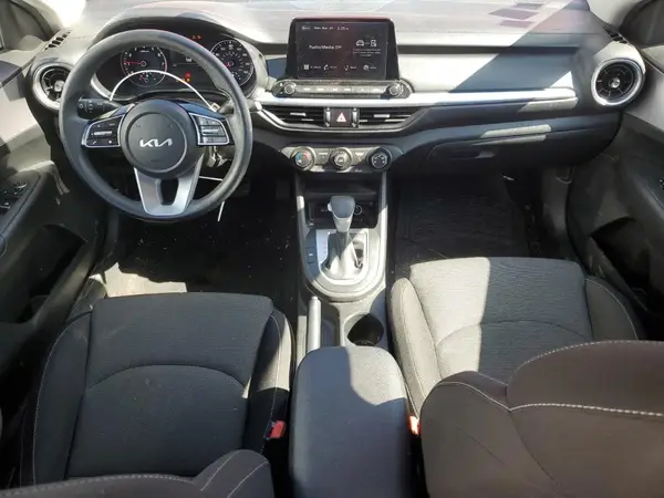 3KPF24AD4NE478028 2022 KIA FORTE - Image 8