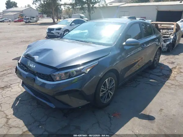 3KPF24AD4NE478157 2022 KIA FORTE - Image 2
