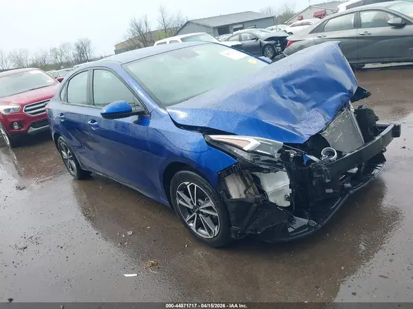3KPF24AD4NE478742 2022 KIA FORTE - Image 1