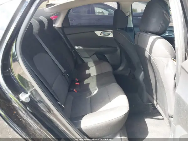 3KPF24AD4NE481821 2022 KIA FORTE - Image 8