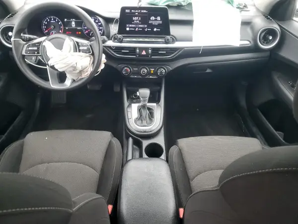 3KPF24AD4NE481902 2022 KIA FORTE - Image 8