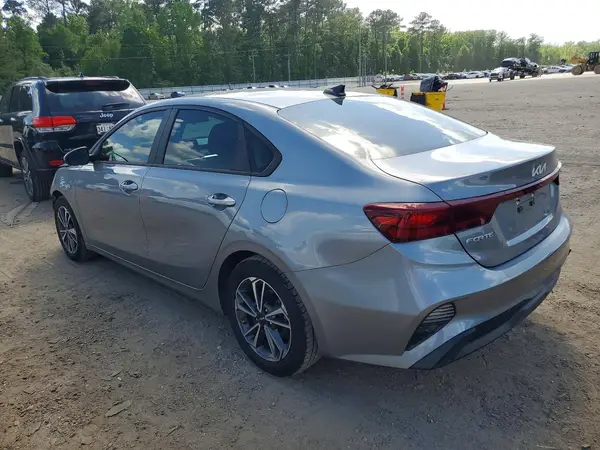 3KPF24AD4NE482242 2022 KIA FORTE - Image 2