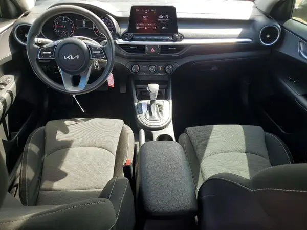 3KPF24AD4NE482242 2022 KIA FORTE - Image 8