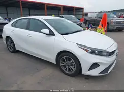 3KPF24AD4NE482404 2022 KIA FORTE