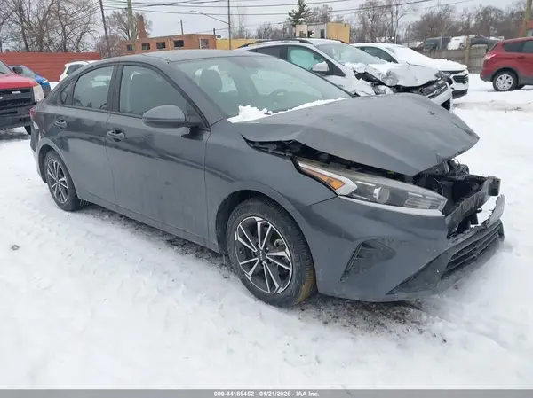 3KPF24AD4NE485402 2022 KIA FORTE - Image 1