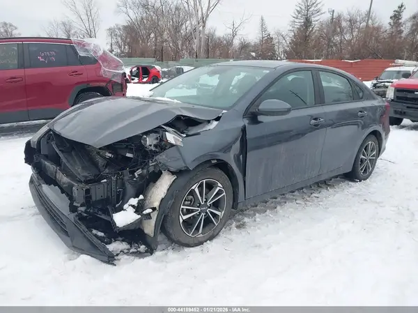 3KPF24AD4NE485402 2022 KIA FORTE - Image 2