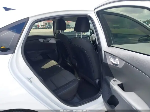 3KPF24AD4NE487361 2022 KIA FORTE - Image 8