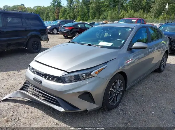 3KPF24AD4NE488395 2022 KIA FORTE - Image 2