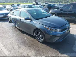3KPF24AD4NE489725 2022 KIA FORTE