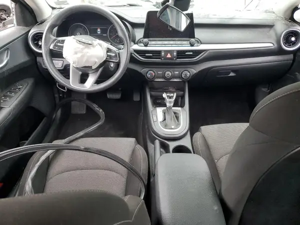 3KPF24AD4NE495010 2022 KIA FORTE - Image 8