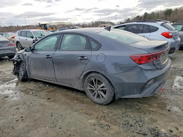 3KPF24AD4NE495346 2022 KIA FORTE - Image 2
