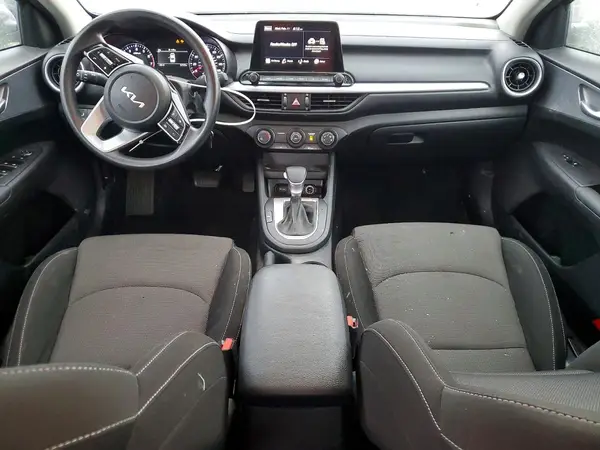 3KPF24AD4NE495346 2022 KIA FORTE - Image 8