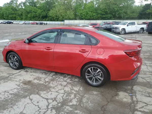 3KPF24AD4NE496626 2022 KIA FORTE - Image 2