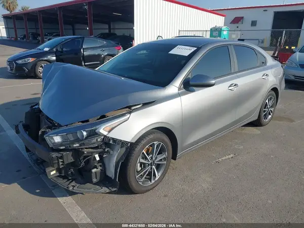 3KPF24AD4NE497310 2022 KIA FORTE - Image 2