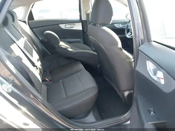 3KPF24AD4NE500318 2022 KIA FORTE - Image 8