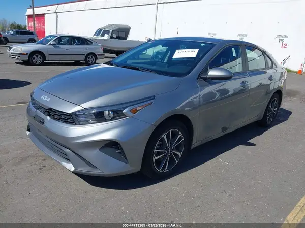 3KPF24AD4PE506753 2023 KIA FORTE - Image 2