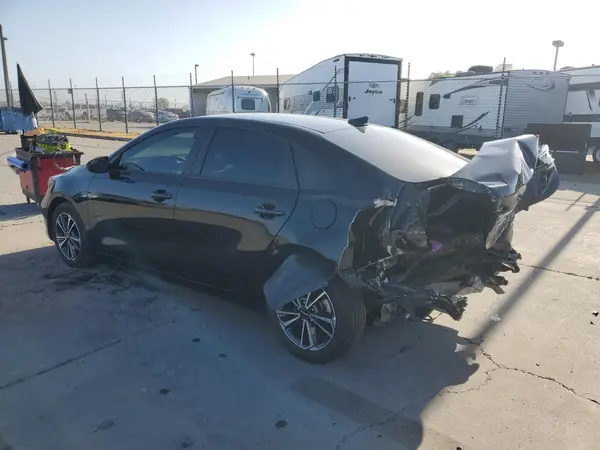 3KPF24AD4PE507577 2023 KIA FORTE - Image 2
