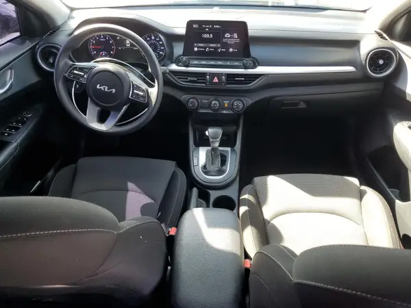 3KPF24AD4PE508065 2023 KIA FORTE - Image 8