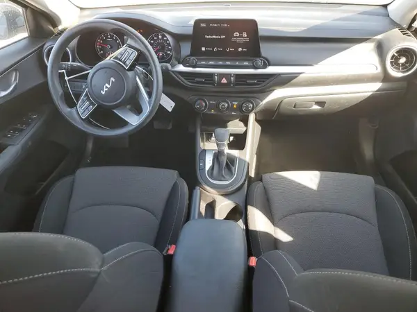 3KPF24AD4PE511080 2023 KIA FORTE - Image 8