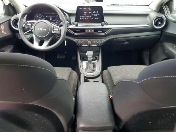 3KPF24AD4PE514027 2023 KIA FORTE - Image 8
