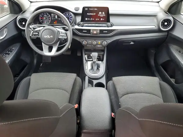 3KPF24AD4PE514741 2023 KIA FORTE - Image 8