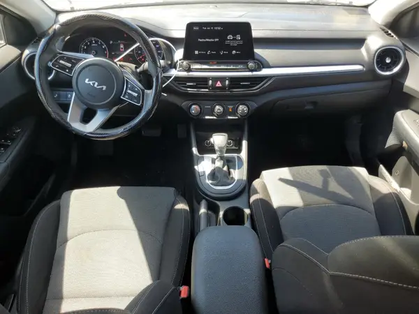 3KPF24AD4PE515890 2023 KIA FORTE - Image 8