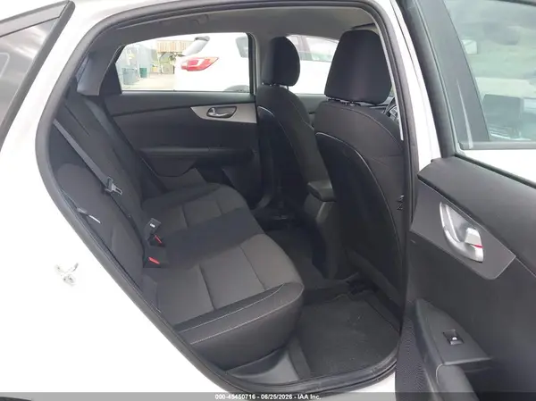 3KPF24AD4PE516005 2023 KIA FORTE - Image 8