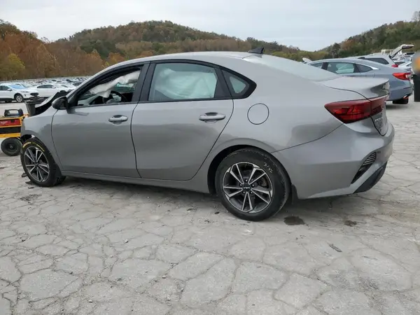 3KPF24AD4PE516361 2023 KIA FORTE - Image 2