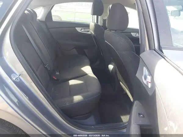 3KPF24AD4PE520233 2023 KIA FORTE - Image 8
