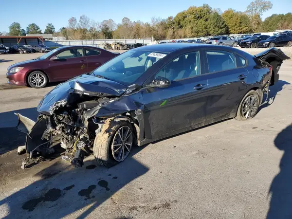 3KPF24AD4PE526243 2023 KIA FORTE - Image 1
