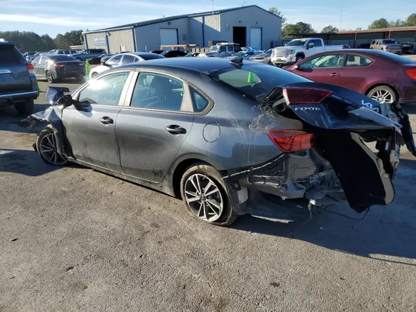 3KPF24AD4PE526243 2023 KIA FORTE - Image 2