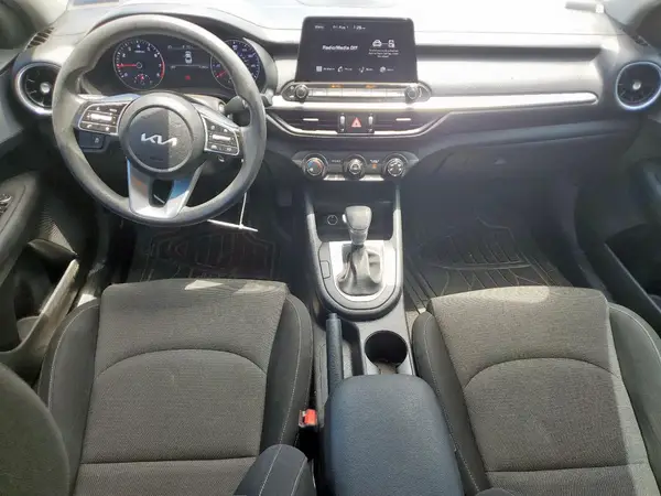 3KPF24AD4PE526498 2023 KIA FORTE - Image 8