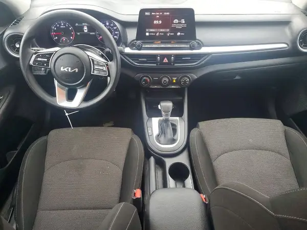 3KPF24AD4PE527229 2023 KIA FORTE - Image 8