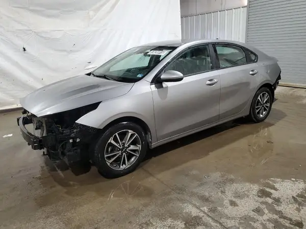 3KPF24AD4PE530695 2023 KIA FORTE - Image 1