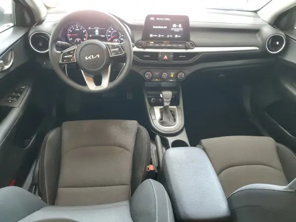 3KPF24AD4PE532656 2023 KIA FORTE - Image 8