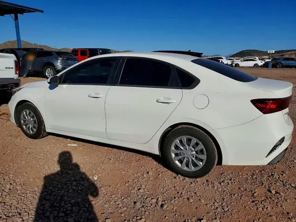 3KPF24AD4PE536772 2023 KIA FORTE - Image 2