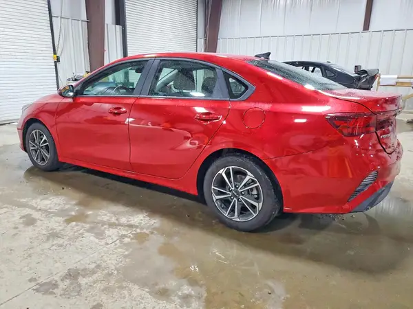 3KPF24AD4PE541339 2023 KIA FORTE - Image 2