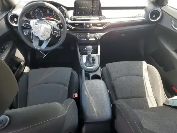 3KPF24AD4PE541440 2023 KIA FORTE - Image 8