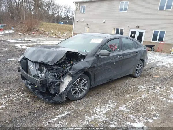 3KPF24AD4PE541647 2023 KIA FORTE - Image 2