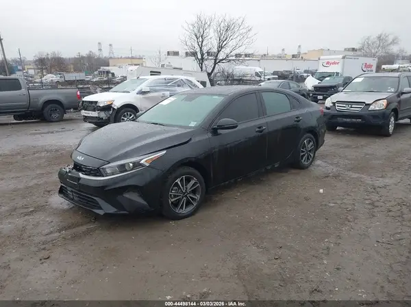 3KPF24AD4PE542667 2023 KIA FORTE - Image 2