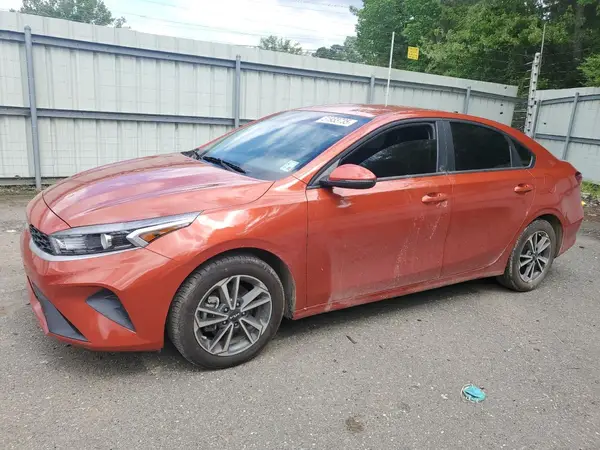 3KPF24AD4PE547593 2023 KIA FORTE - Image 1