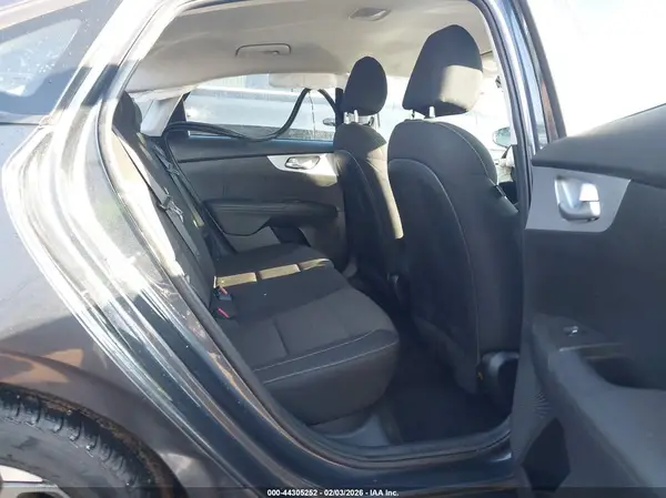 3KPF24AD4PE548596 2023 KIA FORTE - Image 8