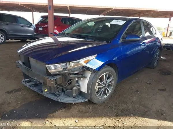 3KPF24AD4PE550252 2023 KIA FORTE - Image 2