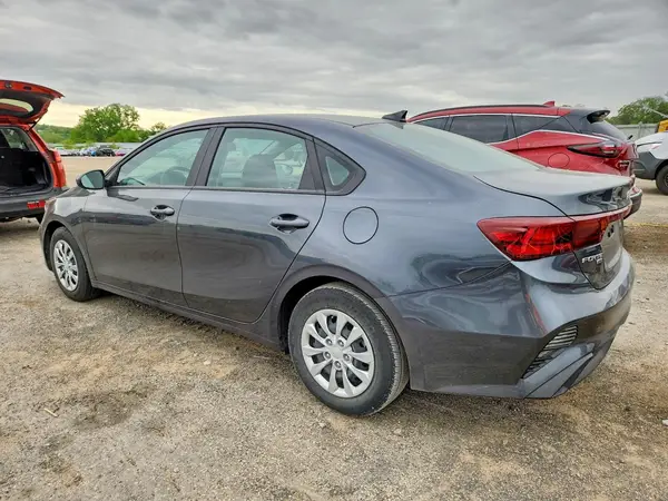 3KPF24AD4PE550347 2023 KIA FORTE - Image 2