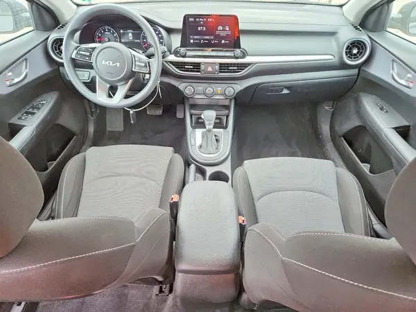 3KPF24AD4PE550347 2023 KIA FORTE - Image 8