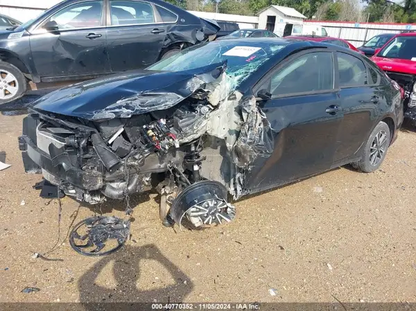 3KPF24AD4PE551272 2023 KIA FORTE - Image 2