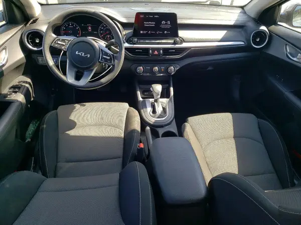 3KPF24AD4PE552115 2023 KIA FORTE - Image 8