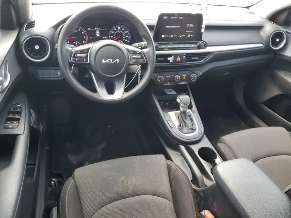 3KPF24AD4PE552633 2023 KIA FORTE - Image 8