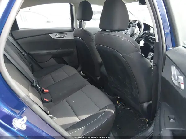 3KPF24AD4PE553328 2023 KIA FORTE - Image 8
